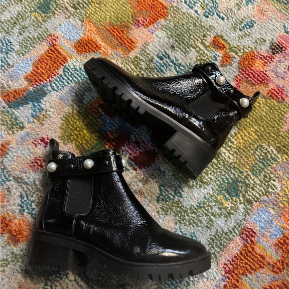 Karl Lagerfeld Paris Studded Chelsea Boots - 8.5 - Picture 3 of 3